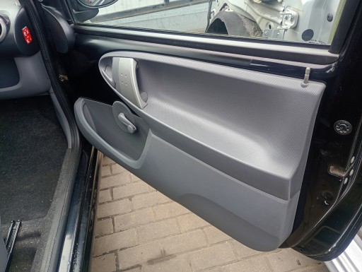 tapacír bok pravý předek Peugeot 107 FL 08-14
