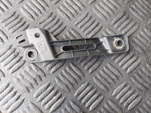 console bracket holder of a fender left front RANGE ROVER VOGUE L405