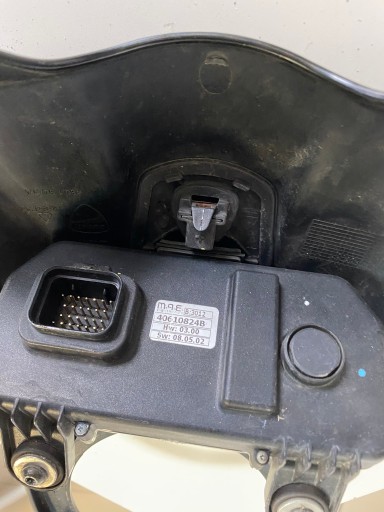 КРЫШКА МОДУЛЯ DUCATI DIAVEL 40610825B