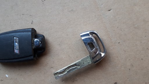 S4 B8 LIFT A4 key KEYLESS 8K0959754BB USA S5