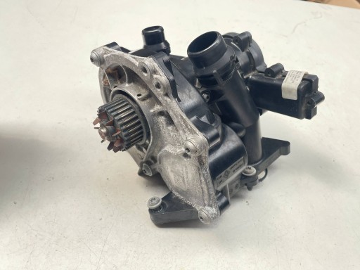 thermostat housing water pump AUDI A4 B9 A5 F5 2.0 TFSI 06L121111M !J