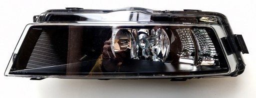 5JA941700C - НОВЫЙ ГАЛОГЕННЫЙ SKODA RAPID LED MONTE CARLO ПРАВЫЙ