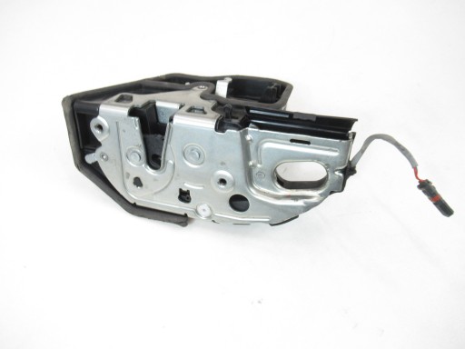 lock left rear part BMW e70 X5 e71 X6 Dociag Softclose