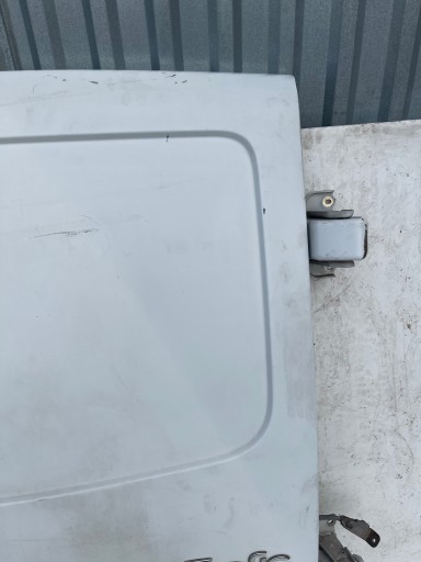 ajtó far hátsó jobb TRAFIC VIVARO 01