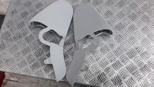 MERCEDES W204 Blende Abdeckung SITZ links oder rechts MASKOWNICA vorne