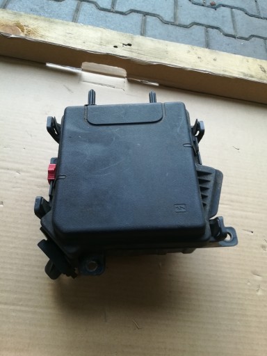 284C40002R 284B10002R - Блок предохранителей Renault Megane III