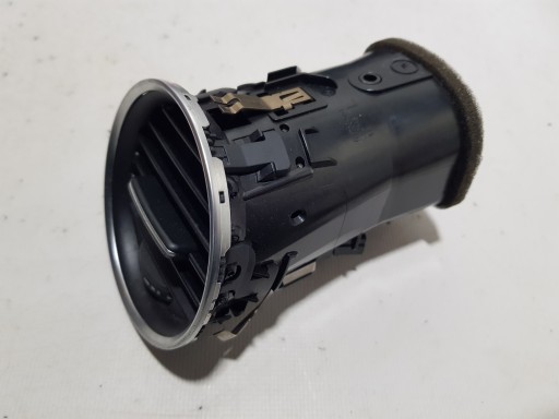 MERCEDES W204 LIFT grid air conditioning devices left A2048306754