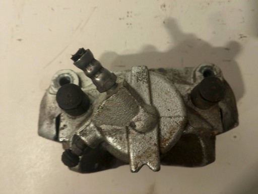 Renault Captur II caliper front right 3688G864 (B295)