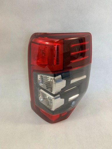 Mitsubishi L200 Triton 19r light right rear l 200 2019 ADS081-0000 11.24