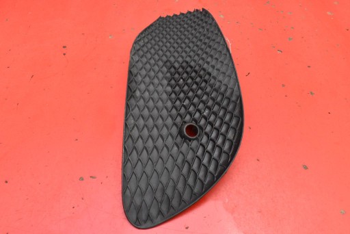 grid of a bumper left front A2138851500 MERCEDES E-KLASA W213 16-21