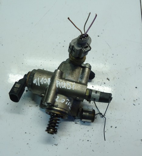 AUDI A4 B7 2.0 TFSI injection pump 06F127025H