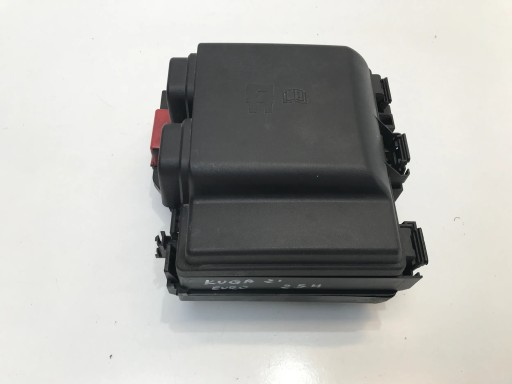 LX6T-14D068-ECD - Ford kuga mk3 2.5 гибридный блок предохранителей