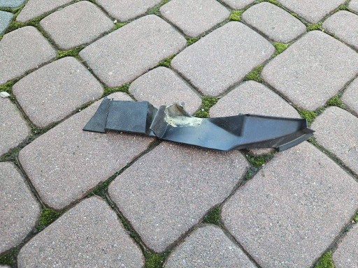 Wyciszenie soundproofing of a fender left Toyota Camry VIII XV70 53867-33090