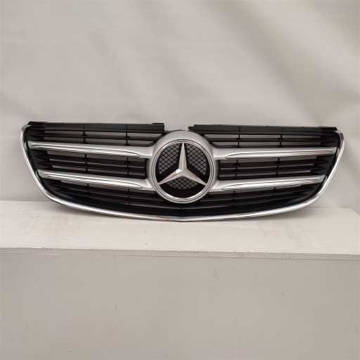 MERCEDES V 447 W447 Решетка радиатора A4478880223