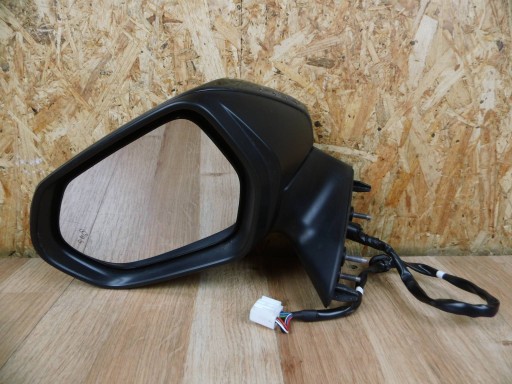 Toyota Yaris Cross 2020-2025 mirror left 9-pin