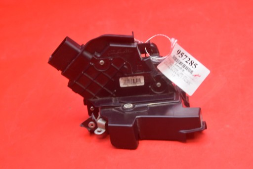 lock door left front front EU 3M5A-R21813-ET FORD FOCUS MK2 08-11