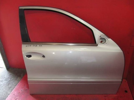 MERCEDES W211 E-KLASA door right front front silver C744 744
