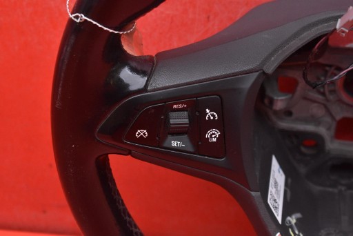 Volant SKORZANA MULTIFUNKCYJNA 39035990 OPEL CORSA E 14-20