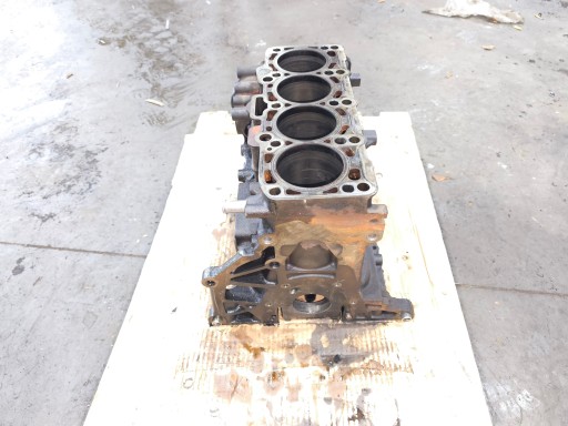 BLOK MOTORU AUDI A4 B8 A5 8T 2.0 TDI CAG 03L023A
