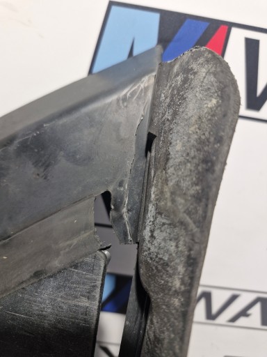 BMW E63 E64 TROJKAT cover lower NADKOLA left original 7203951