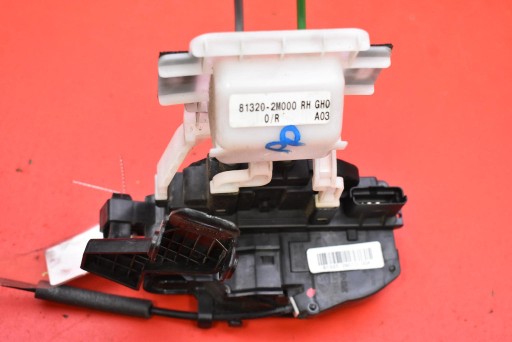 lock door right front front EU 81320-2M000 HYUNDAI GENESIS 1 and COUPE