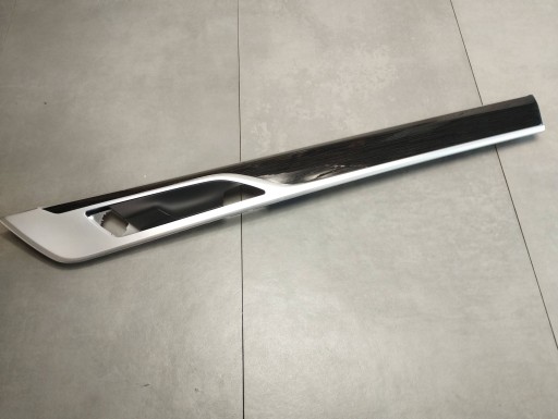 BMW 7 G11 moulding DEKOR door right front 7851832