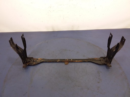 CL 65 AMG W216 НИЖНЕЕ КРЕПЛЕНИЕ РАДИАТОРА