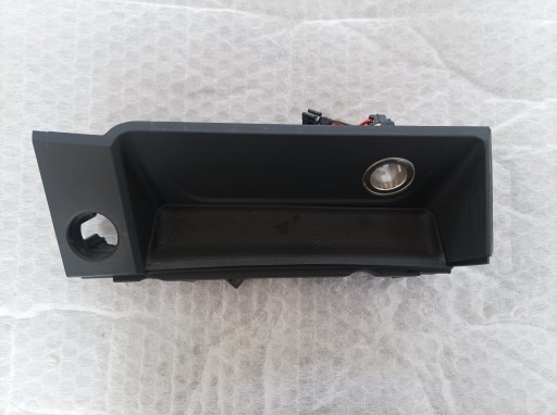AUDI A4 B9 Abdeckung, Hutablage TUNELU SRODKOWEGO 8W1864131