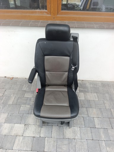 VW T5 T6 MULTIVAN Sitz drehend DRUGI/TRZECI RZAD Leder