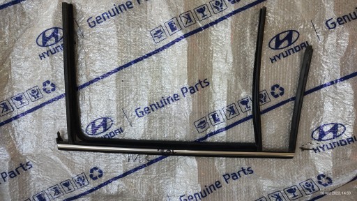 ОБИВКА ДВЕРИ ЗАДНЯ ПРАВАЯ VW PASSAT 04- 3B9839432T