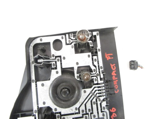 Wklad zarowek lights right rear part BMW e36 COMPACT