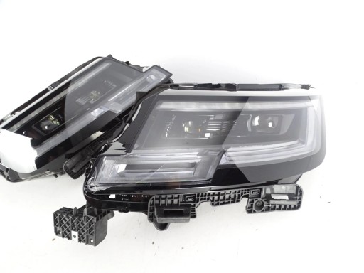 M8e2-13wo30hk - ПЕРЕДНИЙ ФОНАРЬ ЛЕВЫЙ RANGE ROVER V L460