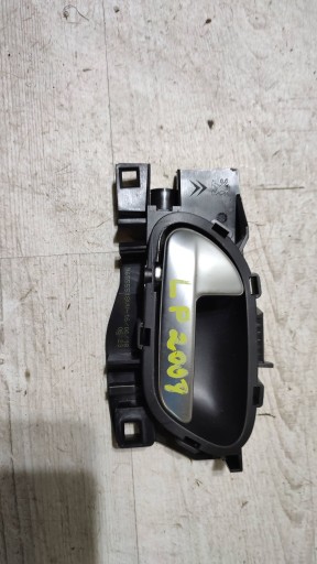 Peugeot 2008 and 2018 front side left handle inner
