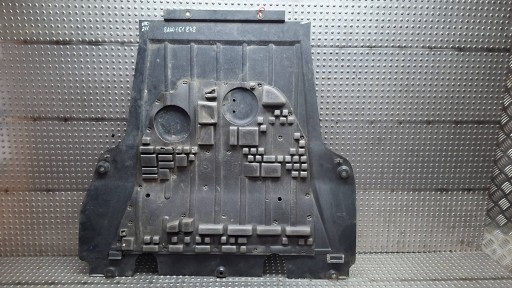 abdeckung Blende Abdeckung unter Motor 8200161848 RENAULT CLIO IV CAPTUR 2013