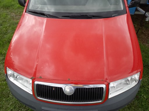 Skoda fabia и капот 8180