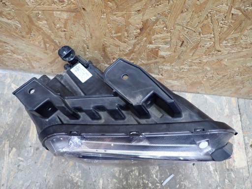 light right REFLEKTOR right HYUNDAI KONA axis 2017-2020R 92102-J9050