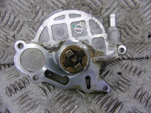 Pompa VACUM VAKUM VOLKSWAGEN PASSAT B6 03L145100