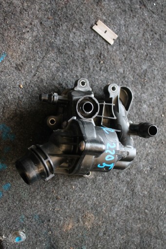 2205. csomag TERMOSTATU BMW 8581627