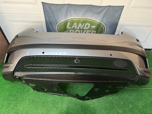 M8A2-17F003-BAW - Range rover velar l560 sport version передний бампер новый