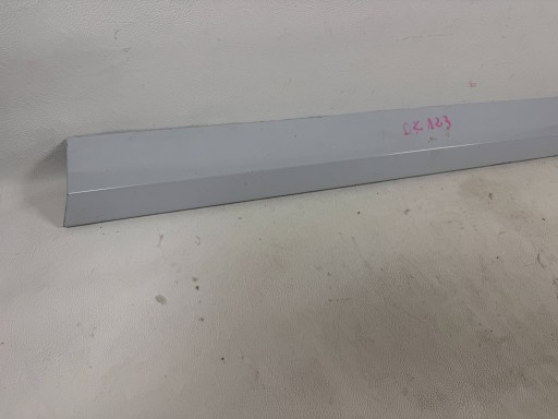 Skoda SuperB 3 III 3V0 15- moulding door sportline front right