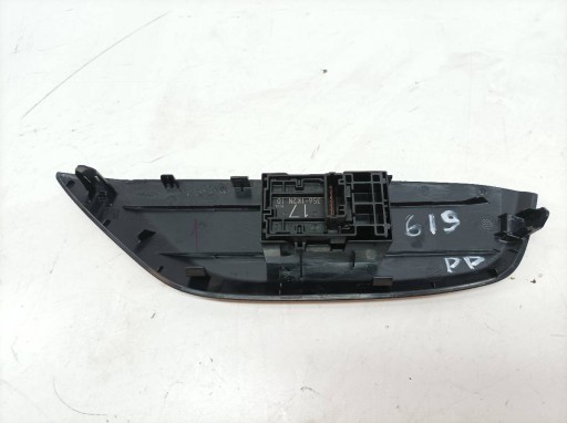window control switch 356-1K2N-1D 74231-K0080 Toyota Yaris IV (2020- )