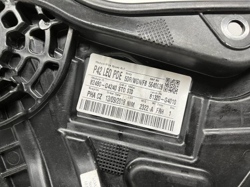 HYUNDAI I30 III window regulator mechanism right front 82480-G4240