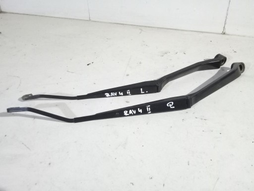 Toyota Rav4 II 00-05' wiper arms front