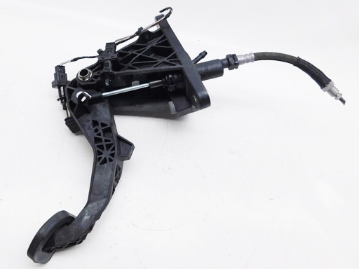 A2462900419 A2462900112 - Педаль насоса зчеплення-Mercedes W176 W246 X156 EU