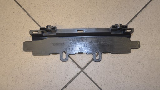 68356782AB - Корито проводки права нижня задня Wrangler JL