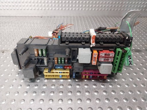 compartment of fuses module SAM 2129003822 MERCEDES W212 LIFT