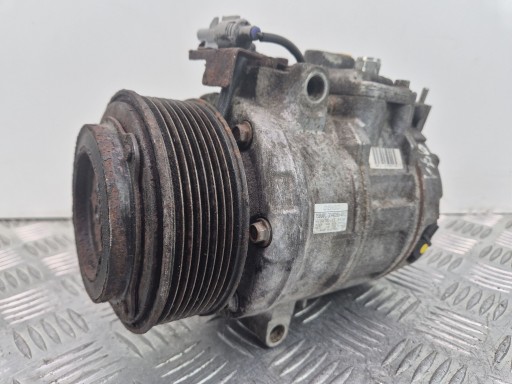 BMW X5 E70 40i kompresor klimatizaci 9217868 N55B30A