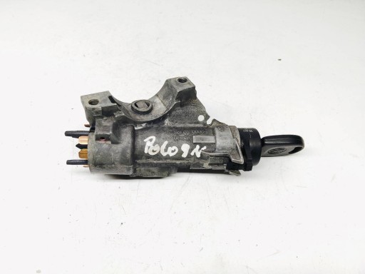 ignition Volkswagen Polo 9N 1.4 TDI 4B0905851C