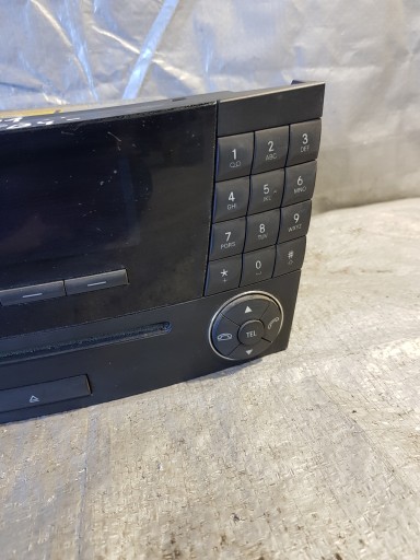 Radio Mercedes-Benz W211 OE A2118209889 MF2311