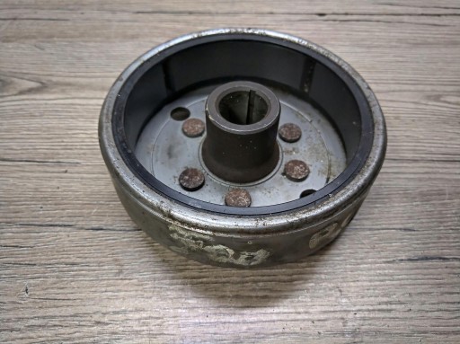 SUZUKI RG 400 500 MAGNETO МАГНІТНЕ КОЛЕСО